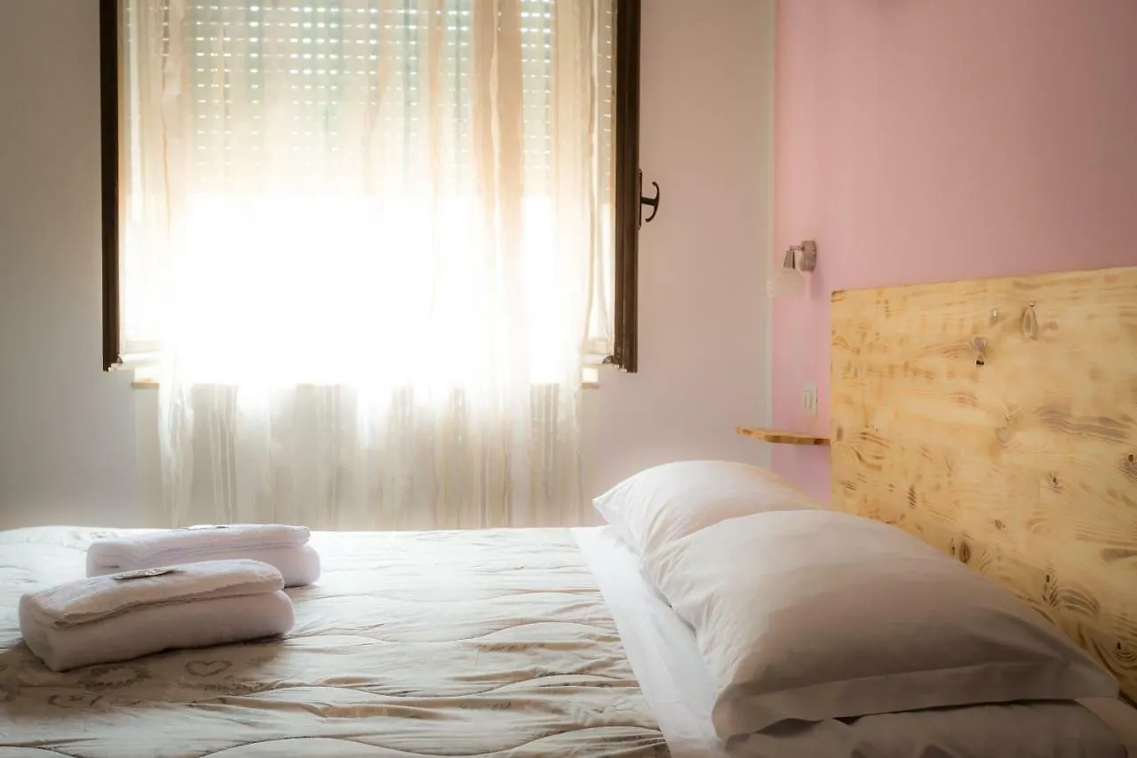 Bed and Breakfast Juliette House Rooms Βερόνα